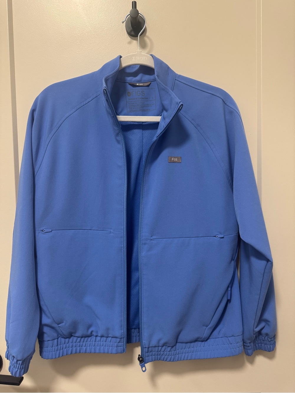Figs scrub Sydney jacket size small